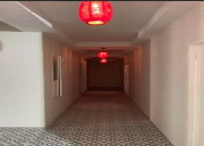 Отель Roomquest 2499 Heritage Chinatown Бангкок