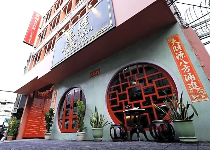 Отель Roomquest 2499 Heritage Chinatown Бангкок