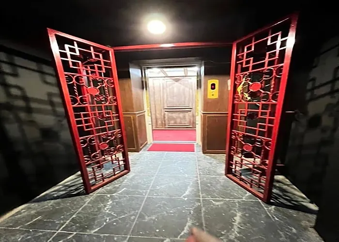Отель Roomquest 2499 Heritage Chinatown